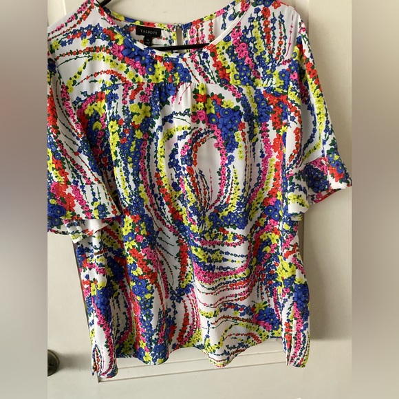 Colorful Floral Patterned Blouse - Picture 2 of 6